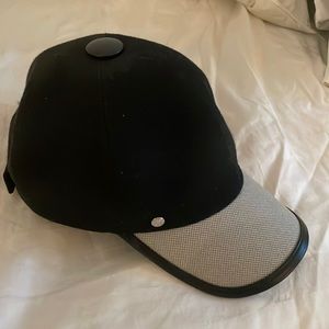Hermes black cap